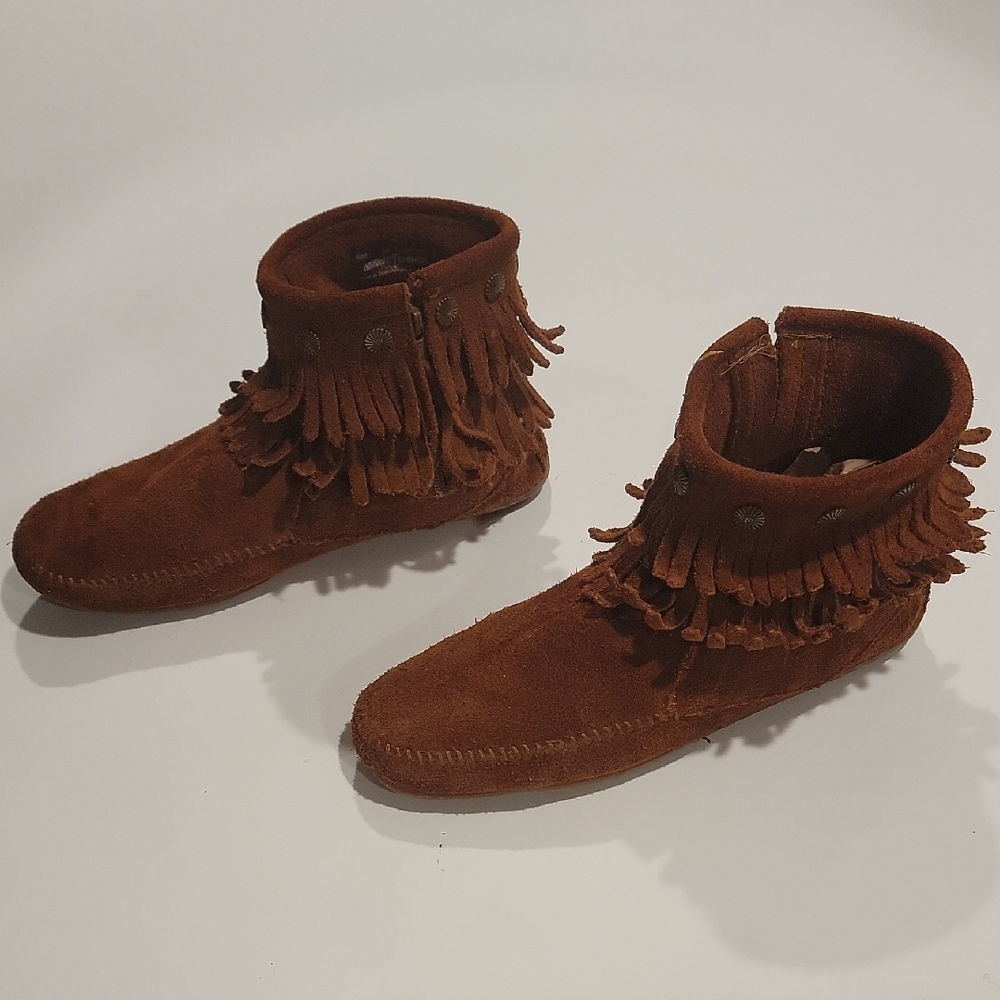 Minnetonka Chestnut Suede Moccasin Boots - Picture 6 of 11